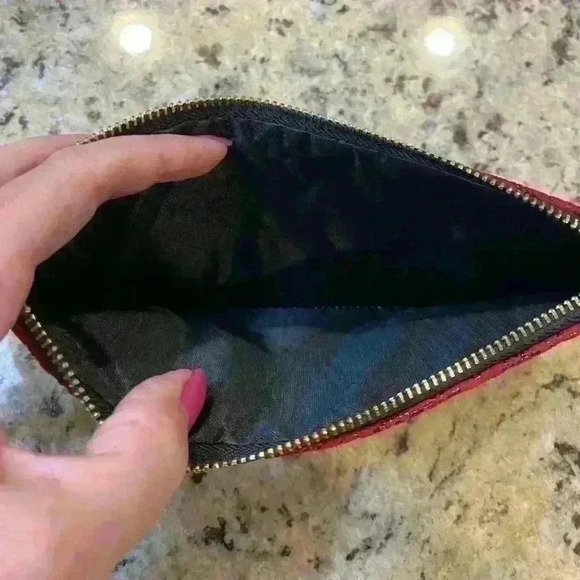 Circle Keyring Wristlet Clutch Wallet - Picture 3 of 4